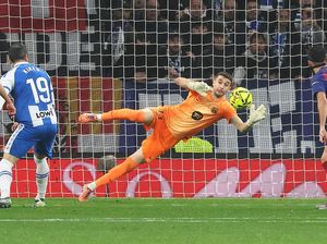 Derby Catalan: Panggung Joan Garcia Unjuk Gigi