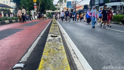Akhir Pekan Sehat Warga di CFD Kebayoran Lama