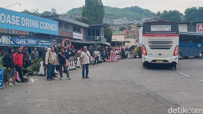 Saatnya Kembali ke Perantauan Usai Libur Panjang Nataru di Bandung Raya