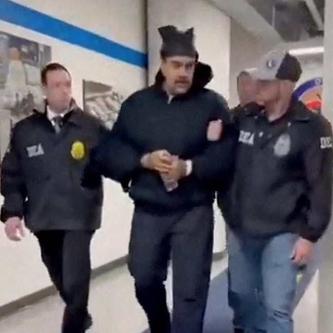 Detik-detik Maduro Digiring dalam Kantor Badan Penegakan Narkoba AS