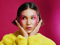 5 Produk 'Kunci' yang Bikin Makeup Tahan Lama dan Glowing