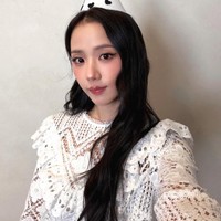 Para penggemar bebas menikmati refill tanpa batas. Beberapa meja bahkan menghabiskan tagihan lebih dari 400 juta won (Rp 4,3 juta) yang dibayar sepenuhnya oleh bintang film Omniscient Reader: The Prophecy itu. Foto: dok. Instagram @sooyaaa__