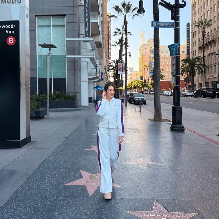 Liburan akhir tahun Angel Karamoy di AS