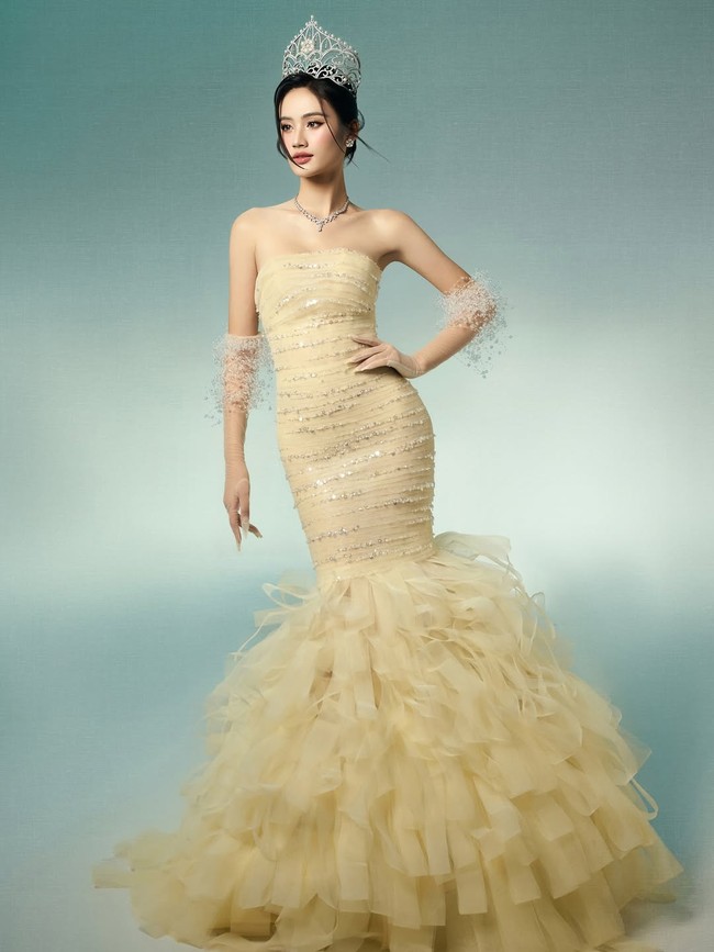 Huynh Tran Y Nhi, Miss World Vietnam 2023, viral setelah diketahui bekerja paruh waktu sebagai sales assistant Dior. Foto: Instagram/@huynhtranynhi.1806