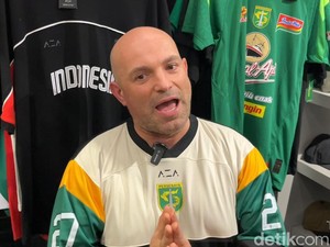 Bernardo Tavares Tiba di Surabaya: Selamat Malam