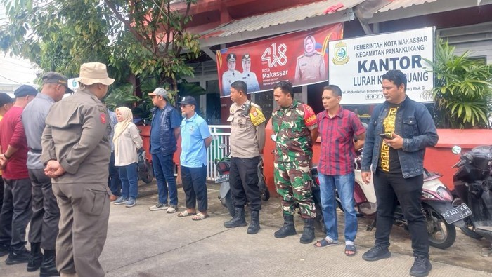 20 Lapak PKL Picu Macet di Jalan Saripa Raya Makassar Ditertibkan