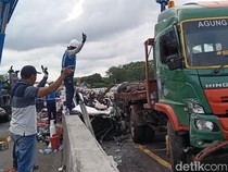 Kecelakaan Maut Beruntun 3 Kendaraan di Tol Batang, Sopir Truk Diamankan