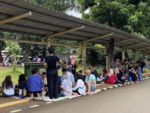 Video: Kunjungan ke Ragunan Saat Imlek Cenderung Landai