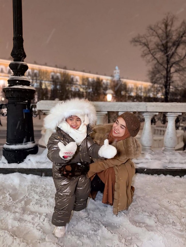 Ria Ricis Sempat Zonk Pilih Travel, Berujung Happy di Moskow