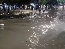 Simo Kalangan Surabaya Banjir, Air Selutut Orang Dewasa