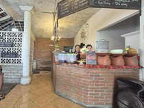 Tak Cuma di Tanjung Benoa, Rujak Batu-batu Kini Bisa Dinikmati di Ubud