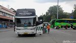 Terminal Kampung Rambutan Ramai Penumpang di Akhir Libur Nataru