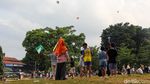 Warga Nikmati Akhir Libur Tahun Baru di Alun-Alun Bogor