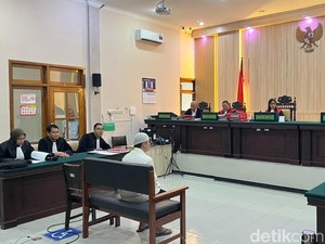 Pengakuan Alvi Pemutilasi Tiara Saat Dicecar Hakim PN Mojokerto