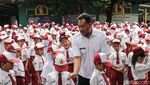 Antusias Hari Pertama Sekolah, SDN 03 Kelapa Gading Timur Gelar Upacara