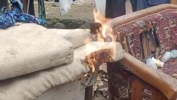 Api Misterius Bakar Sejumlah Peralatan Rumah Warga di Jember