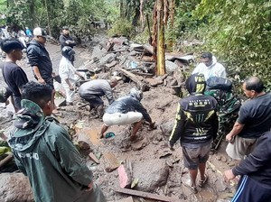 Video Banjir Bandang Hantam Kepulauan Sitaro Sulut, 9 Orang Tewas