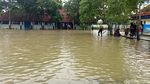 Potret Banjir Melanda SMPN 6 Sampang