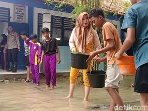 Potret Banjir Melanda SMPN 6 Sampang