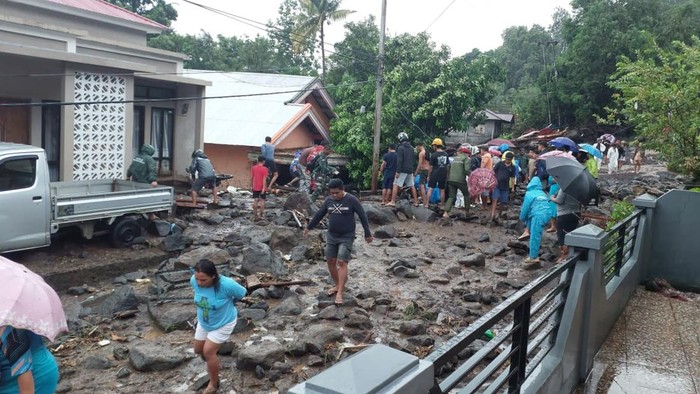 1 Korban Hilang Saat Banjir Bandang di Sitaro Ditemukan Tewas Tertimbun