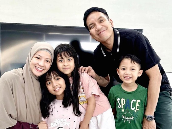 Desta Belum Mau Nikah Lagi, Pikirkan Perasaan Anak