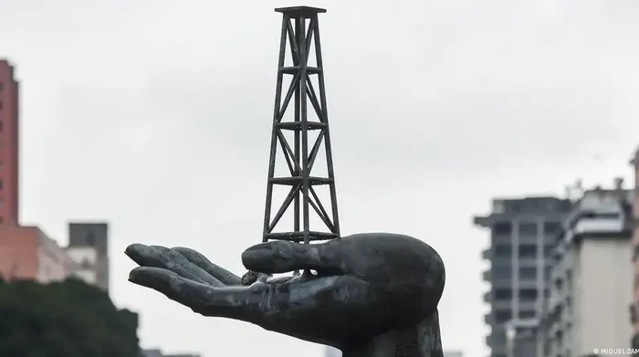 Gimana Nasib Minyak Venezuela Setelah AS Singkirkan Maduro?