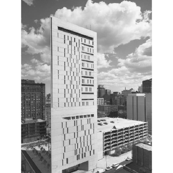 Gedung penjara ini unik karena bentuknya segitiga sekaligus menjulang ke atas, sehingga jadi penjara tertinggi di dunia.