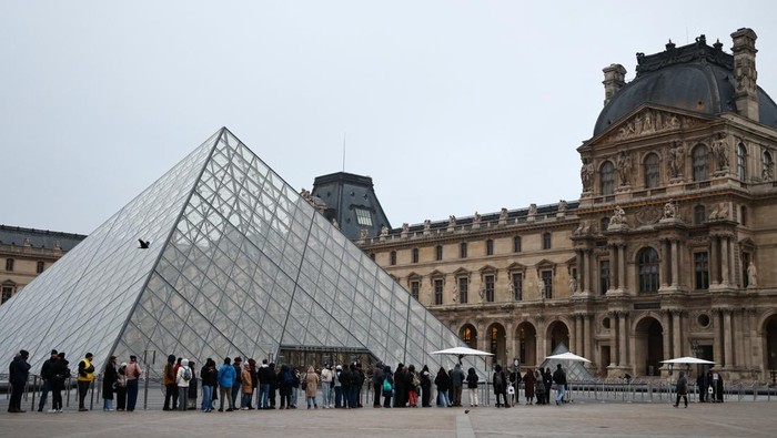 Louvre Naikkan Harga Tiket, Serikat Pekerja Kritik Kebijakan Diskriminatif