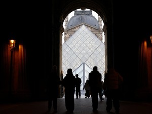 Video: Imbas Pencurian Terbesar Dunia, Museum Louvre Ganti Pimpinan!