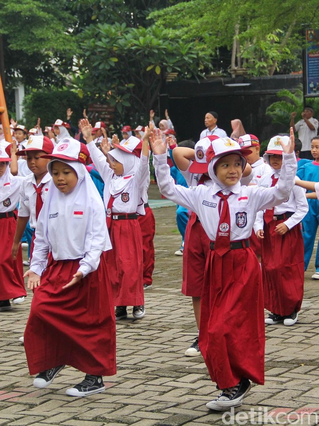 Hari Pertama Sekolah 2026, Aktivitas Siswa Kembali Normal