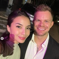 Sebelumnya Manohara sendiri diketahui sudah pernah menikah dengan putra Sultan Kelantan, Tengku Muhammad Fakhry Petra, pada Agustus 2008. Namun pernikahan tersebut diwarnai isu kekerasan hingga akhirnya berujung cerai pada 2009. Foto: Instagram/@thekristianhansen