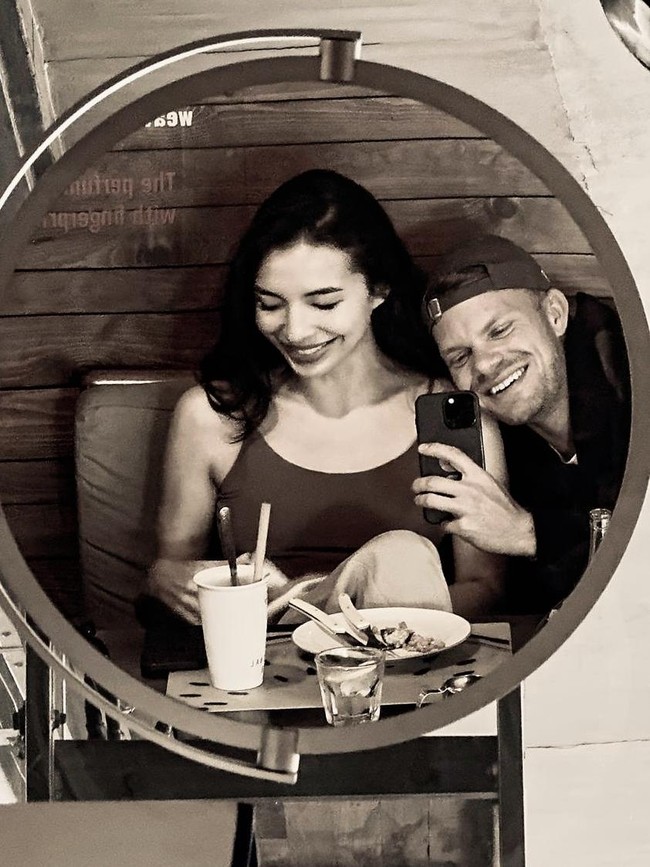 Momen Manis Manohara saat Makan Bareng Kekasih dan Keluarga