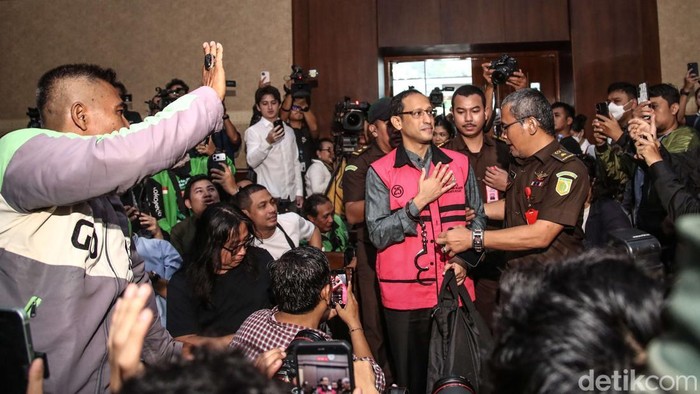 Tak Hanya Mas Menteri Core Team, Ada Grup WA Lain yang Atur Pengadaan Chromebook