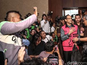 Tak Hanya Mas Menteri Core Team, Ada Grup WA Lain yang Atur Pengadaan Chromebook