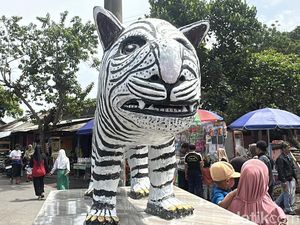 Jangan Main-main, Patung Macan Putih Gemoy di Kediri Kini Punya Hak Paten