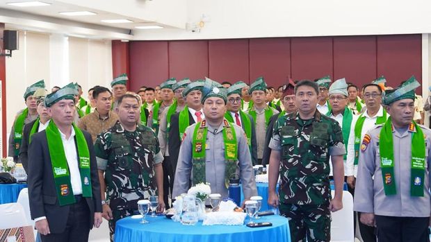 Polda Riau menggelar syukuran HUT ke-45 satpam di Riau Polda Riau menggelar syukuran HUT ke-45 satpam di Riau