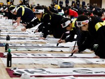 Ribuan Peserta Ikuti Kontes Kaligrafi Tahun Baru di Tokyo