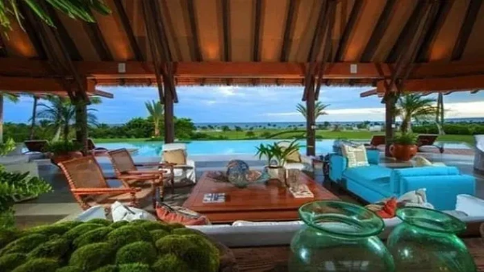 Rumah mewah milik Nicolas Maduro yang kabarnya disita AS