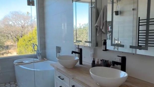 rumah unik dari kontainer truk