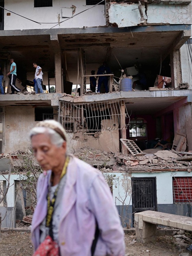 Potret Hancur Lebur Rumah dan Bangunan Venezuela Diserang AS