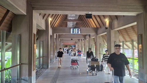 Suasana di Terminal Kedatangan Domestik Bandara Internasional I Gusti Ngurah Rai, Bali, Senin (5/1/2026). (Fabiola Dianira/detikBali)
