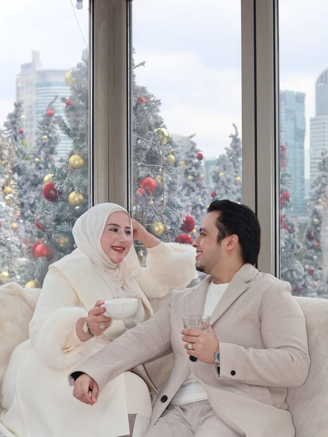 Tasyi Athasyia Rayakan 11 Tahun Pernikahan: Jin Dasim, Jangan Ganggu Kita!