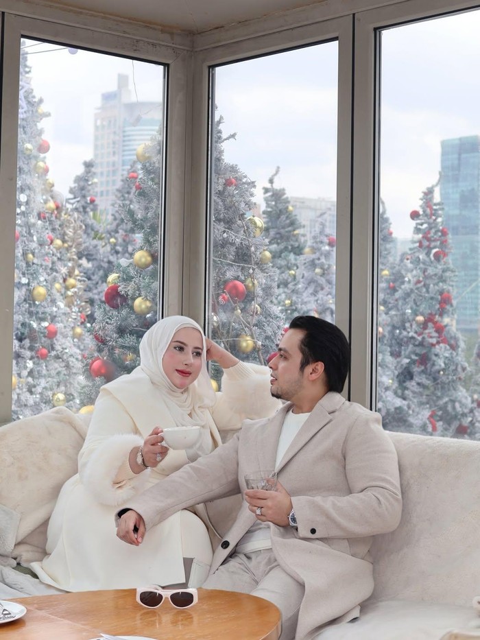 Tasyi Athasyia Rayakan 11 Tahun Pernikahan: Jin Dasim, Jangan Ganggu Kita!