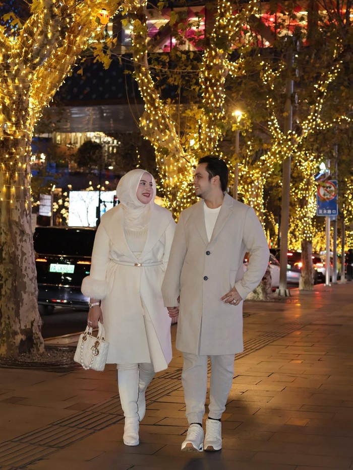 Tasyi Athasyia Rayakan 11 Tahun Pernikahan: Jin Dasim, Jangan Ganggu Kita!