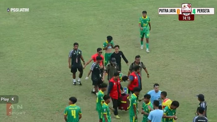 Tendangan Kungfu Hilmi di Liga 4 Tuai Sanksi Larangan Seumur Hidup