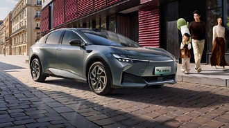 Toyota Luncurkan Mobil Listrik Rp 200 Jutaan