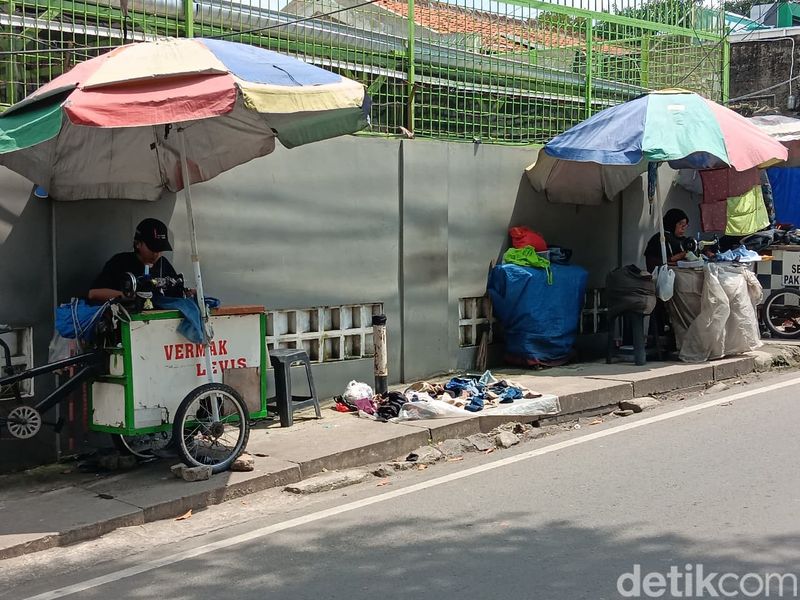 Tukang Jahit Keliling di Jakarta Tukang Jahit Keliling di Jakarta