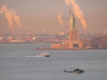 Maduro Dibawa ke New York untuk Sidang atas Tuduhan Federal AS