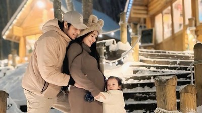 Via Vallen Lagi Liburan ke Jepang, Tunjukkan Baby Bump Hamil Anak Kedua