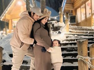 Potret Via Vallen Liburan ke Jepang, Pamer Baby Bump Umumkan Kehamilan Kedua